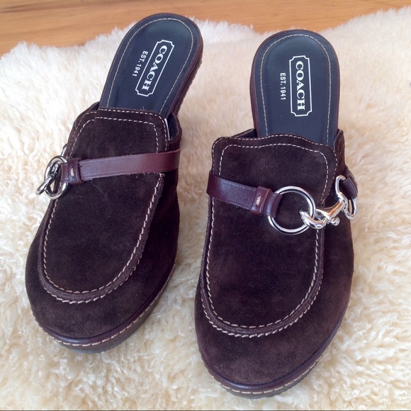Shoes - Picture 1 of 8